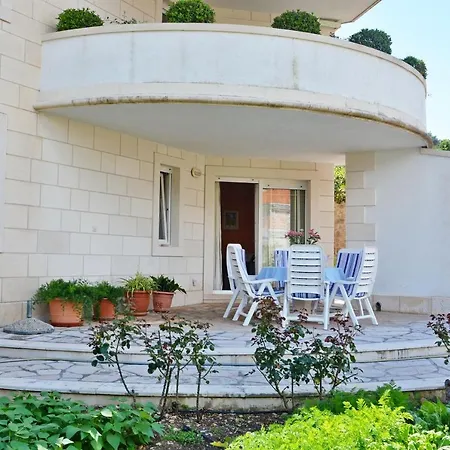 Apartament Tonka *