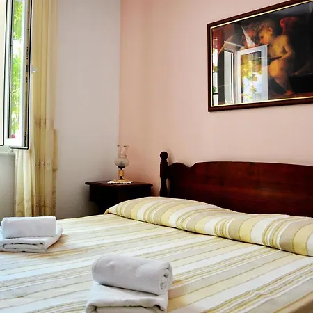 Tonka Apartament Pucisca