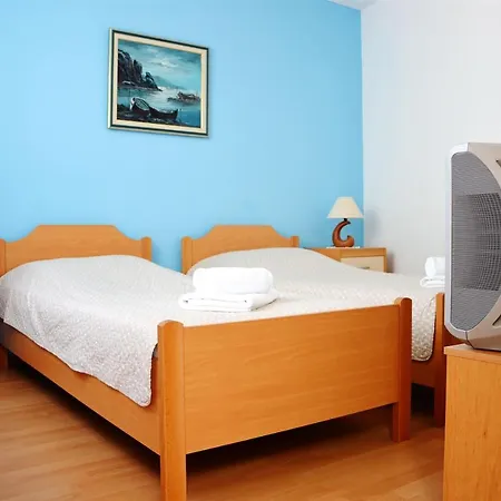 Tonka Apartament *